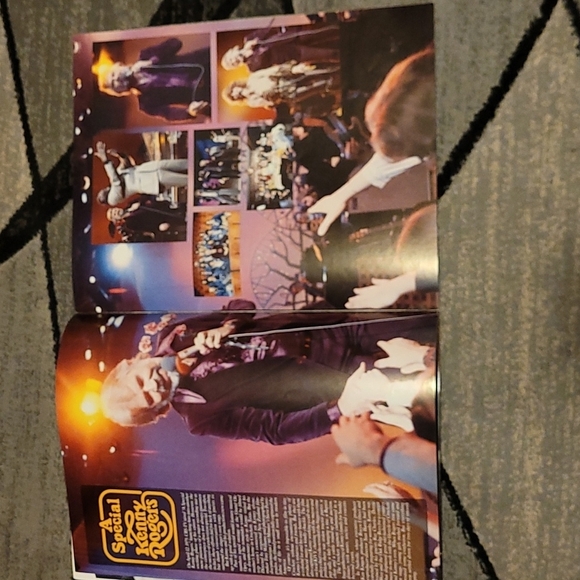 1980 Kenny Rogers tour program book Price Firm - Picture 8 of 14